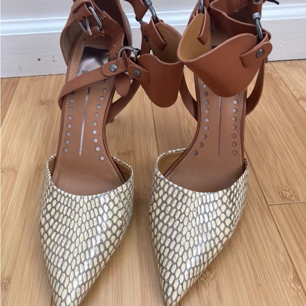 Dolce vita snake skin pumps
